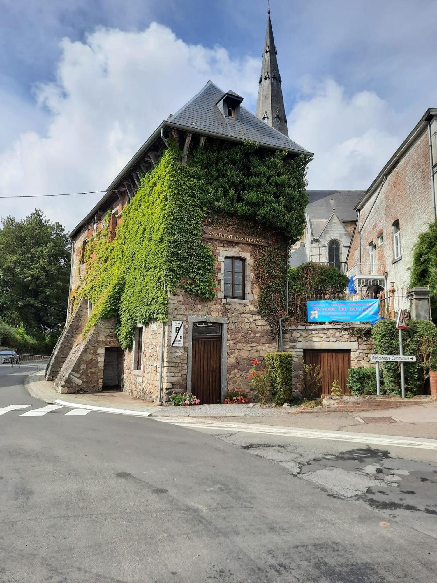 Le Val Du Vieux Chene Chambre D'Hotes Walcourt Exteriör bild